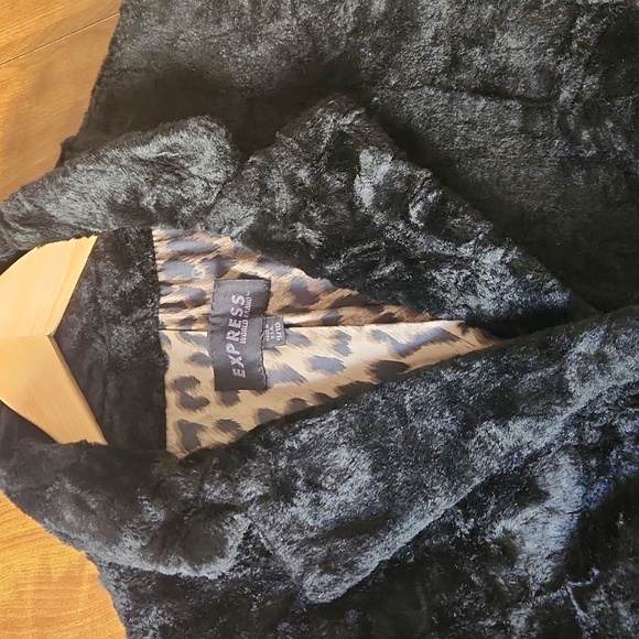 Express Black Faux Fur Coat - Picture 12 of 12